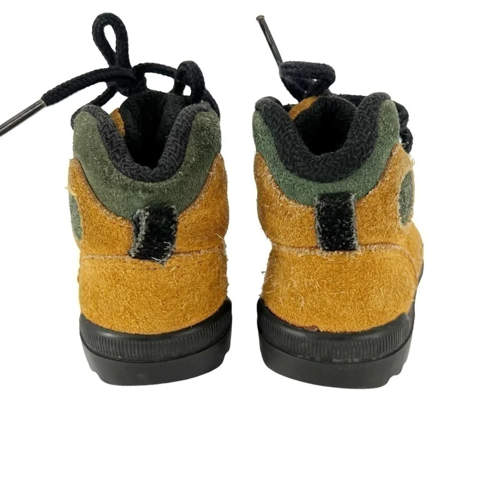 Reebok Vintage Suede Hiking Boot Sneakers Tan Green Chunky Sole Infant Baby Sz 3